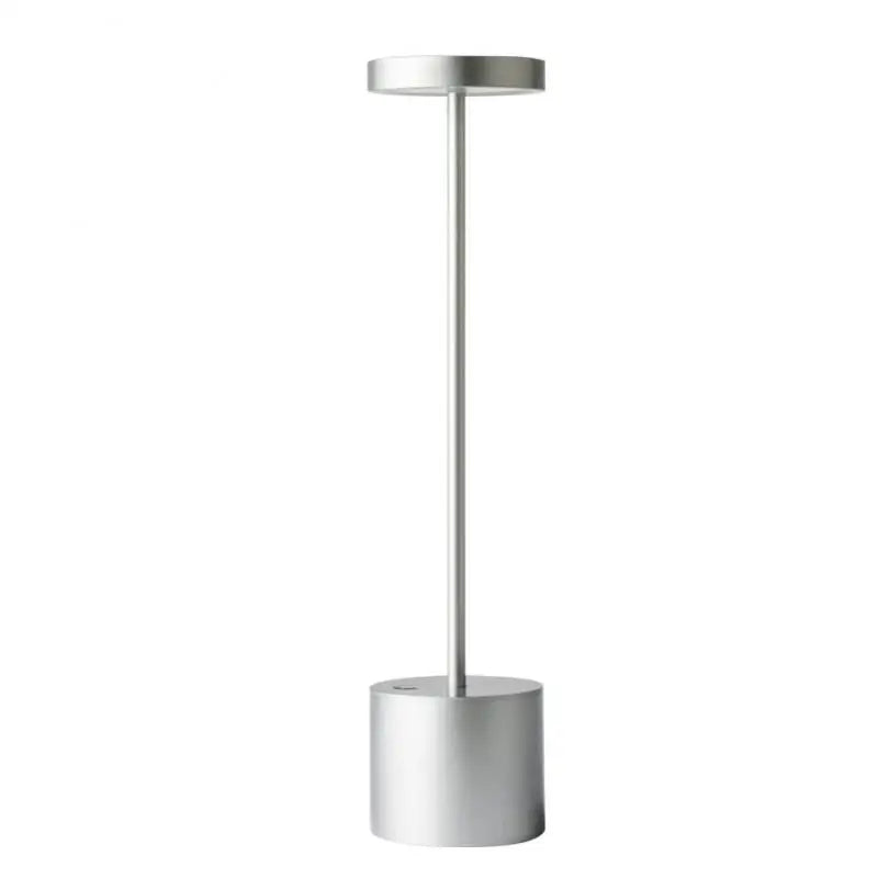 Luminária de Mesa Portátil LumiFree